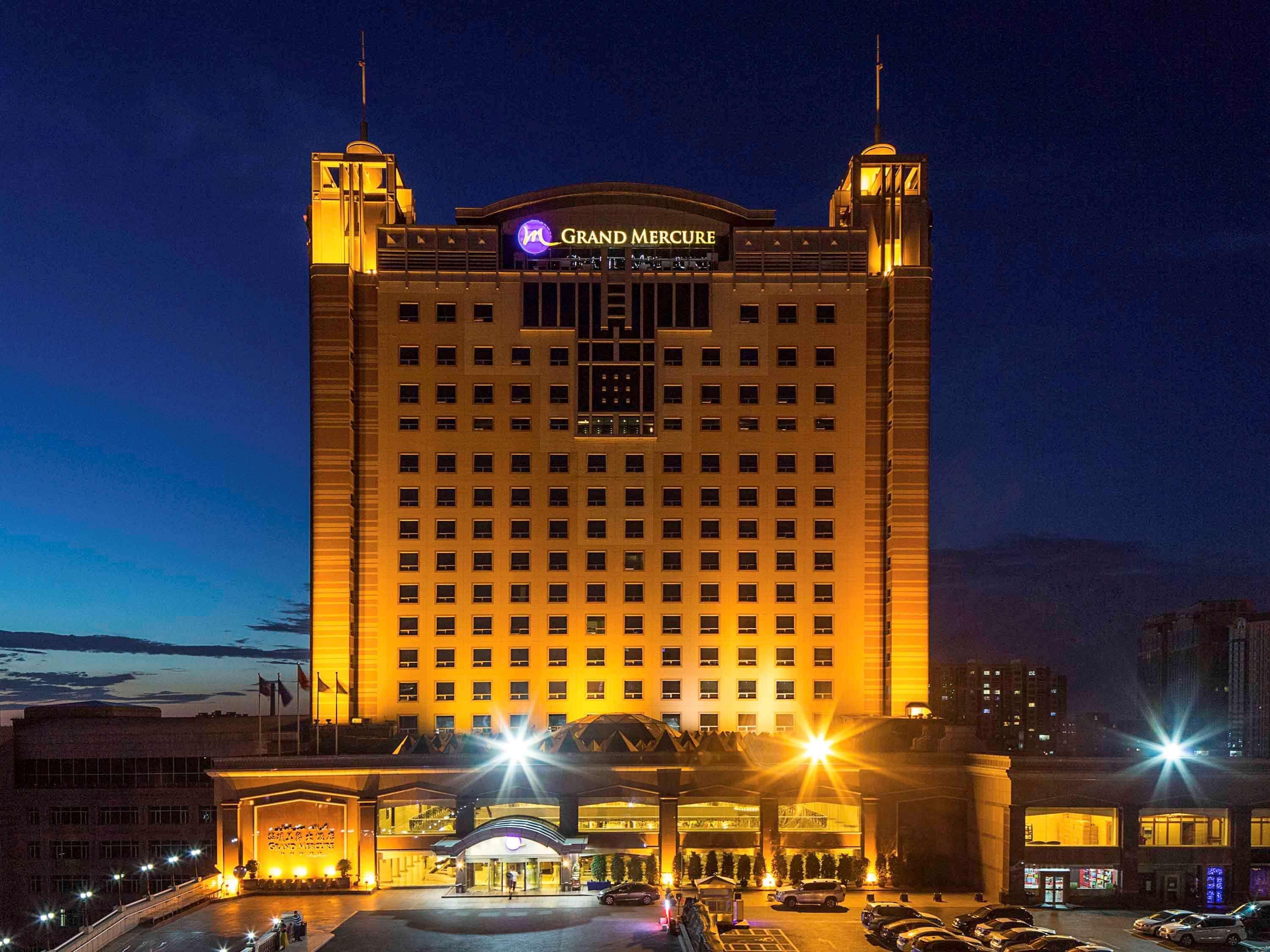 Grand Mercure Hotel Hualing Urumqi Exterior foto